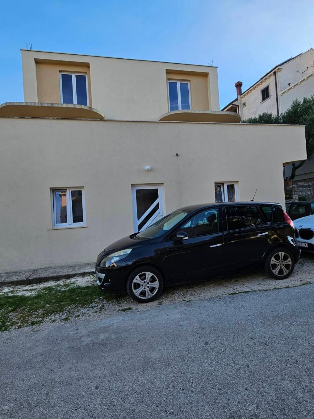Paula * Cavtat